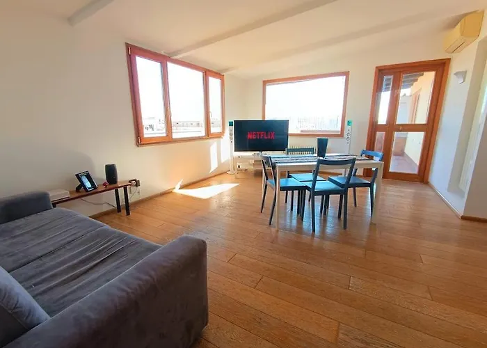 10 Min To City Center Luxury Panoramic Penthouse